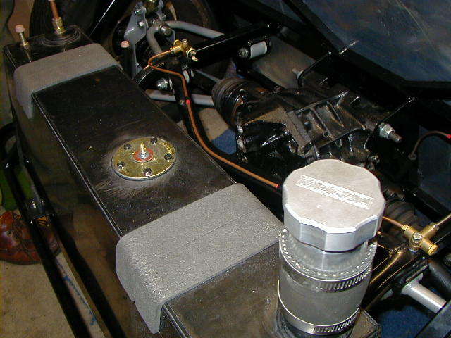 Mocal fuel filler and cap